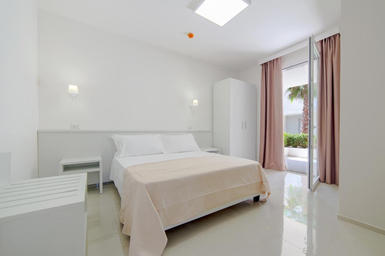 טורה סן ג'ובאני אוג'נטו Smart Hotel Ugento מראה חיצוני תמונה