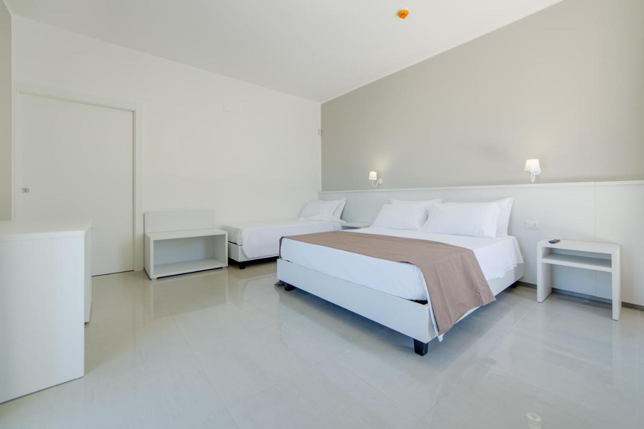 טורה סן ג'ובאני אוג'נטו Smart Hotel Ugento מראה חיצוני תמונה